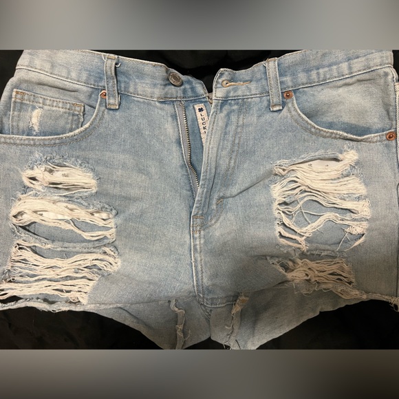 Lucky Brand Shorts - Picture 1 of 3